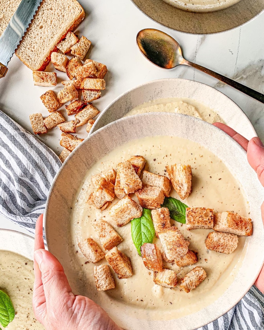 ΣΟΥΠΑ ΒΕΛΟΥΤΕ ΜΕ ΚΟΥΝΟΥΠΙΔΙ