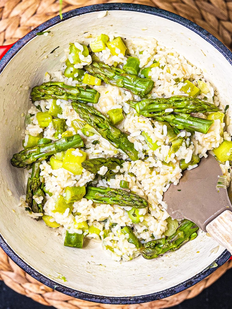 ΡΙΖΟΤΟ ΜΕ ΣΠΑΡΑΓΓΙΑ