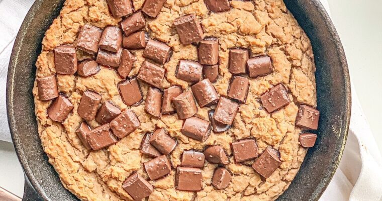 ΣΟΦΤ ΜΠΙΣΚΟΤΟ ΜΕ ΚΟΜΜΑΤΑΚΙΑ ΣΟΚΟΛΑΤΑΣ