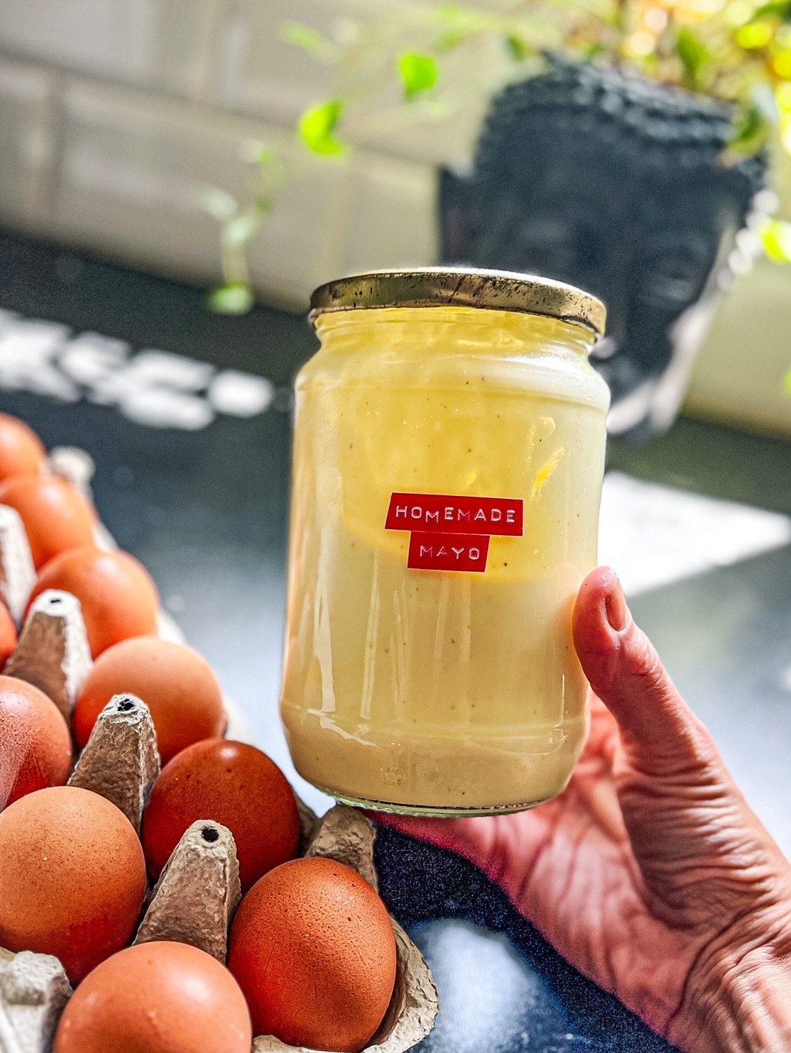 ΜΑΓΙΟΝΕΖΑ ΜΕ ΒΡΑΣΤΑ ΑΥΓΑ